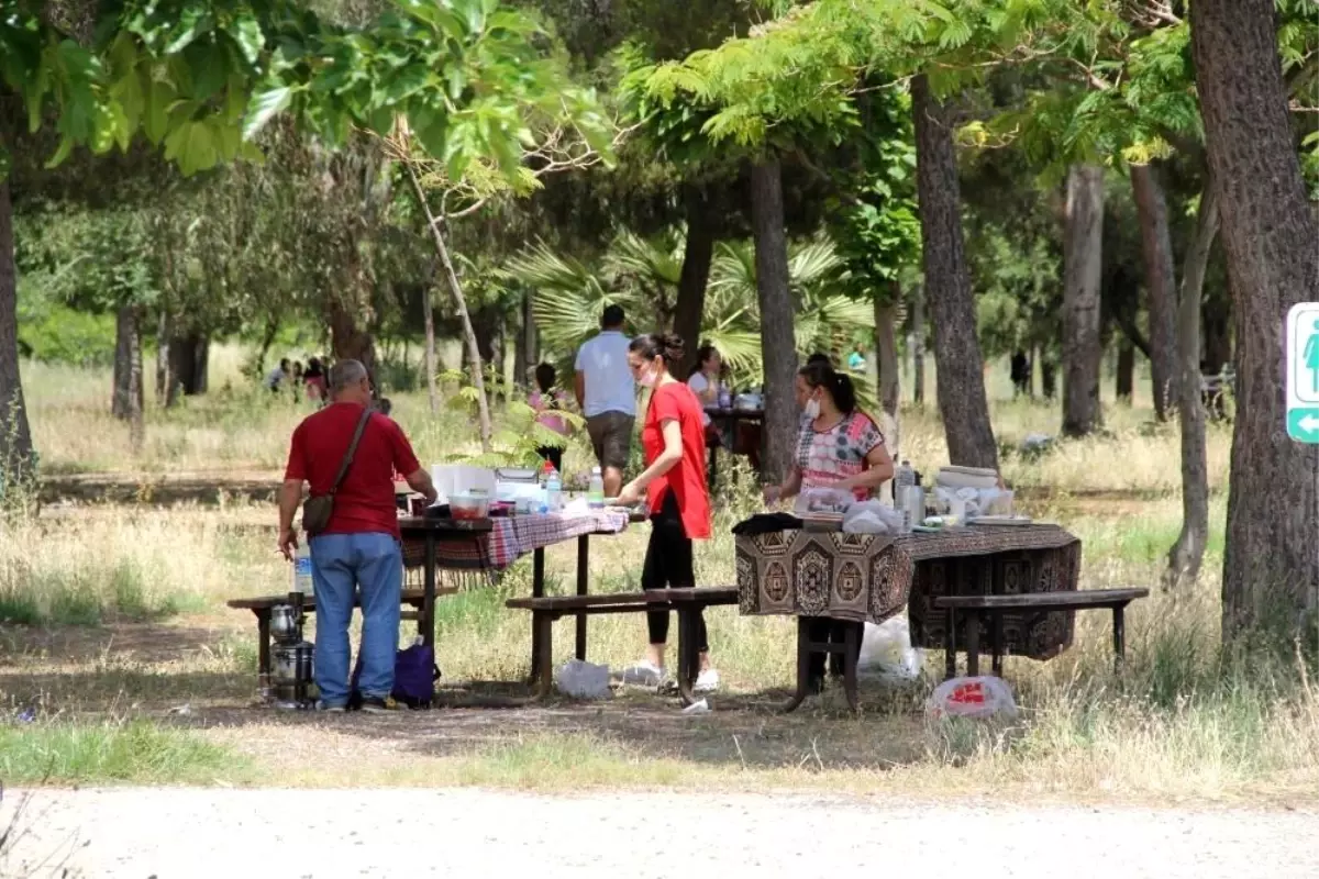 İzmir Valiliğinden ormanlık alanlara giriş yasağı