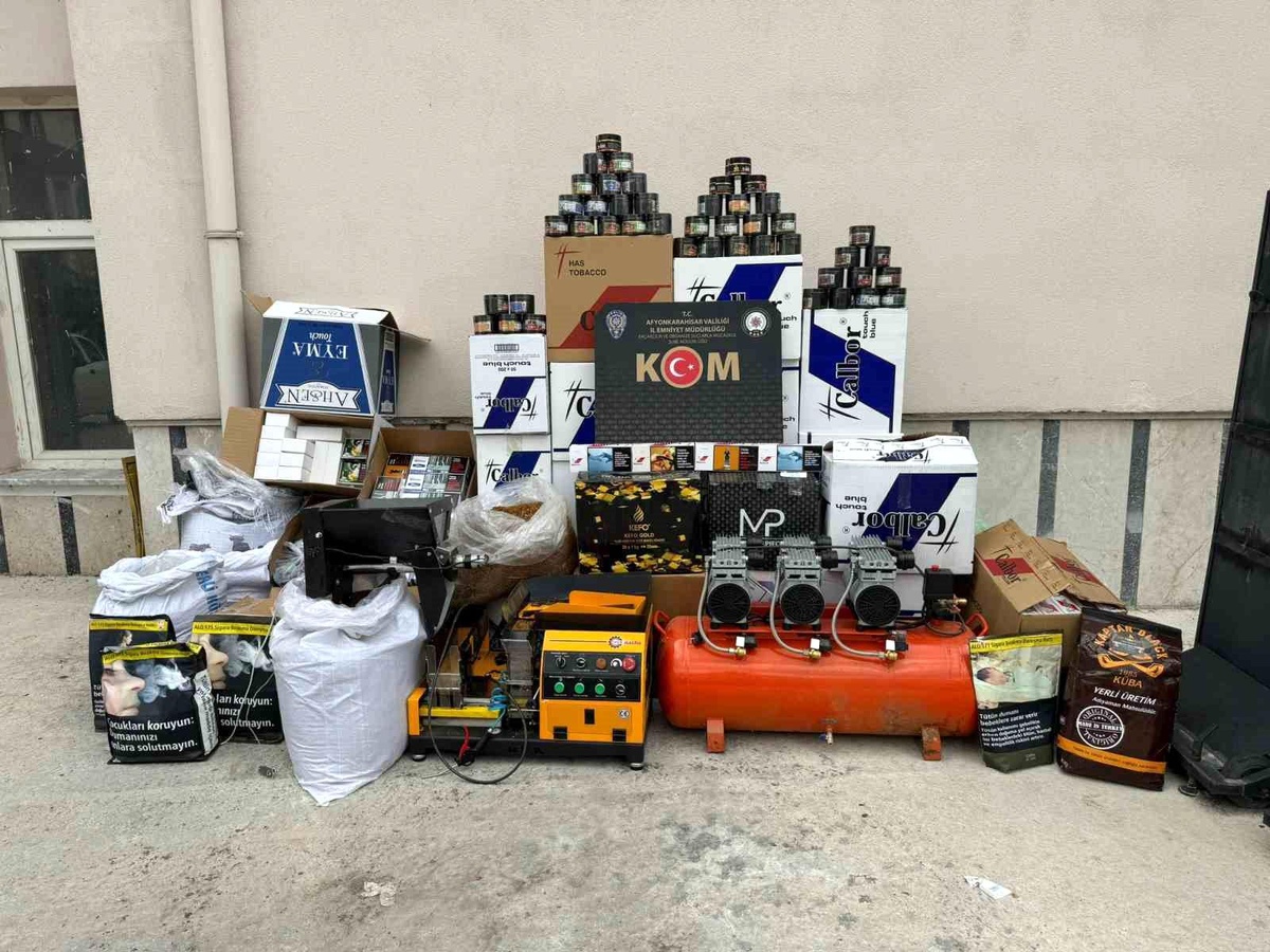 Afyonkarahisar İscehisar\'da Kaçak Tütün ve Elektronik Sigara Operasyonu