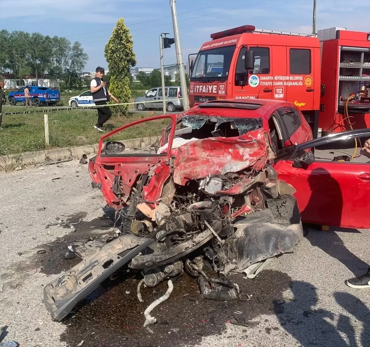 Ferizli\'deki trafik kazasında hayatını kaybedenlerin tır sürücüsü tutuklandı