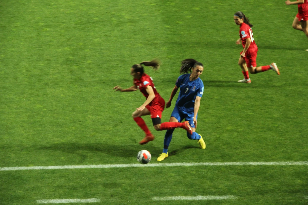 Türkiye A Milli Kadın Futbol Takımı, Azerbaycan'ı mağlup ederek ikinci galibiyetini aldı
