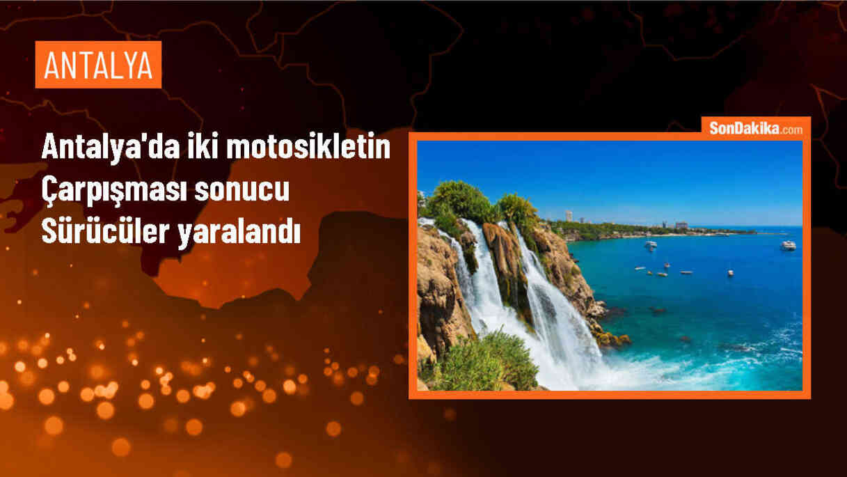 Antalya Kumluca\'da Motosiklet Kazası: İki Sürücü Yaralandı