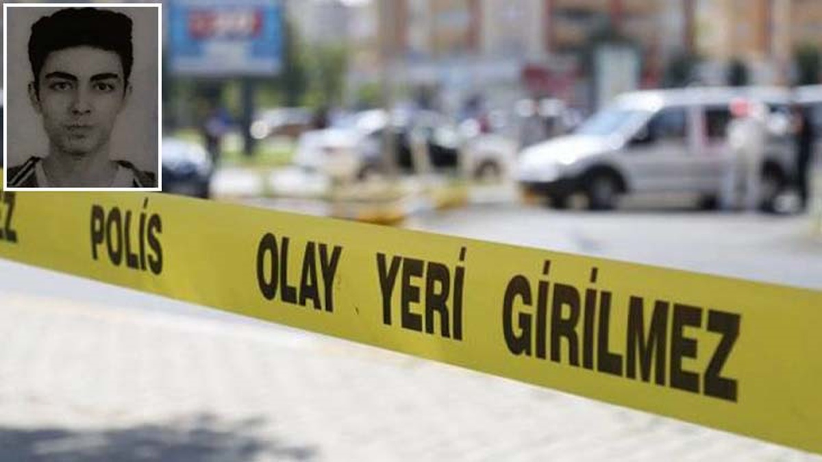21 yaşındaki oğlunu ekmek bıçağıyla katletti! Cinayet sebebi ağızları açık bıraktı