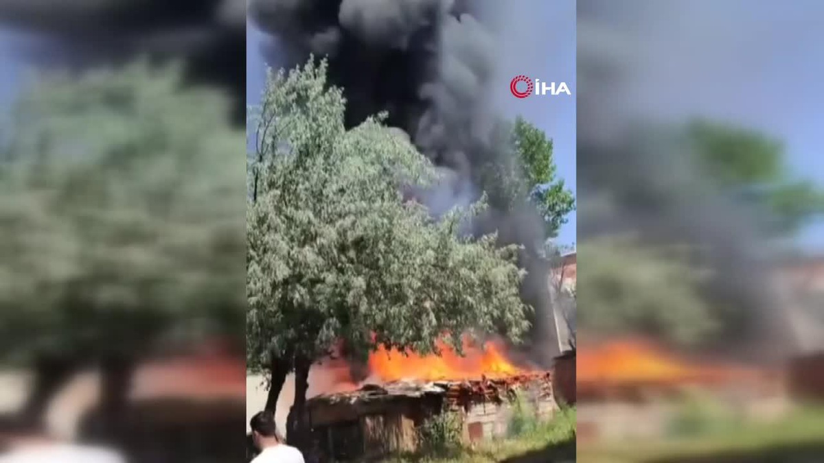 Tandırda çıkan yangın, depoyu kullanılmaz hale getirdi