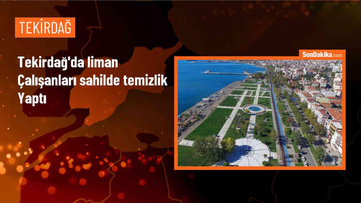 Tekirdağ\'da Asyaport Limanı Çalışanları Sahilde Temizlik Yaptı