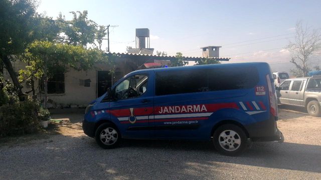Tilki avı acı bitti! Kendini vuran yaşlı adam suratından ağır yaralandı Tilki avı acı bitti! Kendini vuran yaşlı adam suratından ağır yaralandı