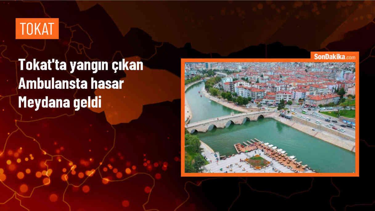 Tokat\'ın Niksar ilçesinde ambulansta çıkan yangın hasara yol açtı