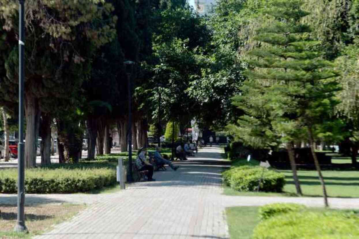 Adana'da termometreler 40 dereceyi gösterdi Adana'da termometreler 40 dereceyi gösterdi