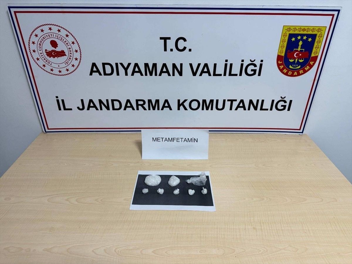 Adıyaman\'da uyuşturucu operasyonunda 2 şüpheli tutuklandı