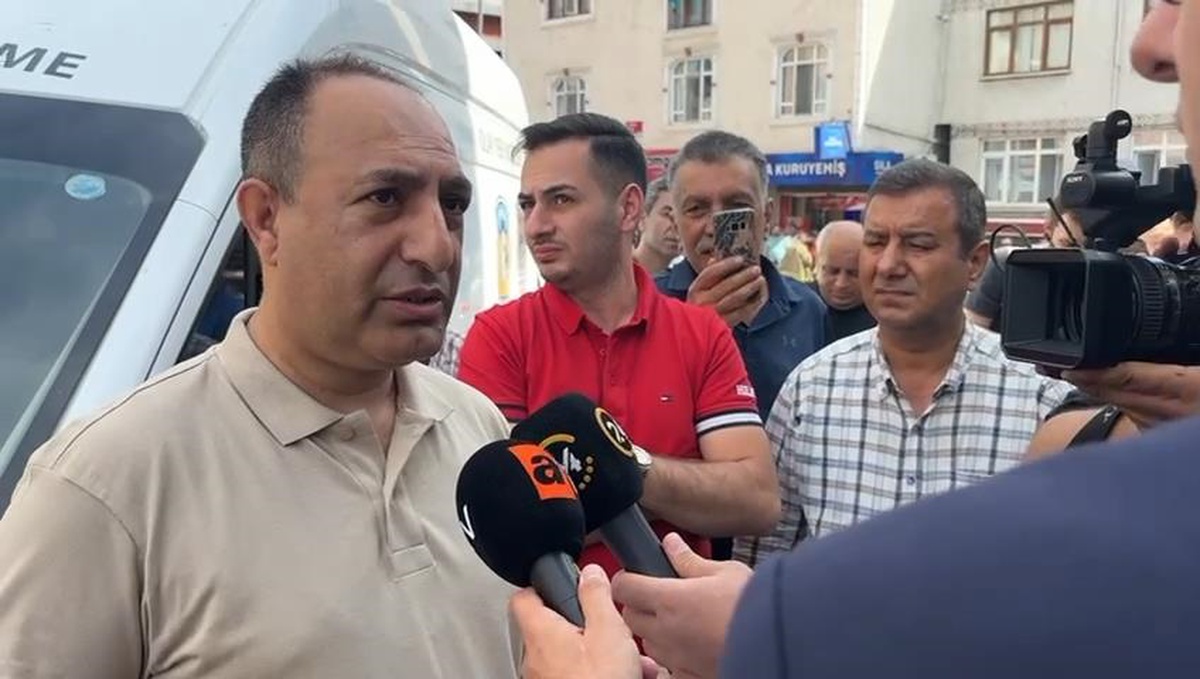 Küçükçekmece\'de çöken binanın bitişiğindeki bina sahibi: \'Kentsel dönüşüme sokmak istemedi\'