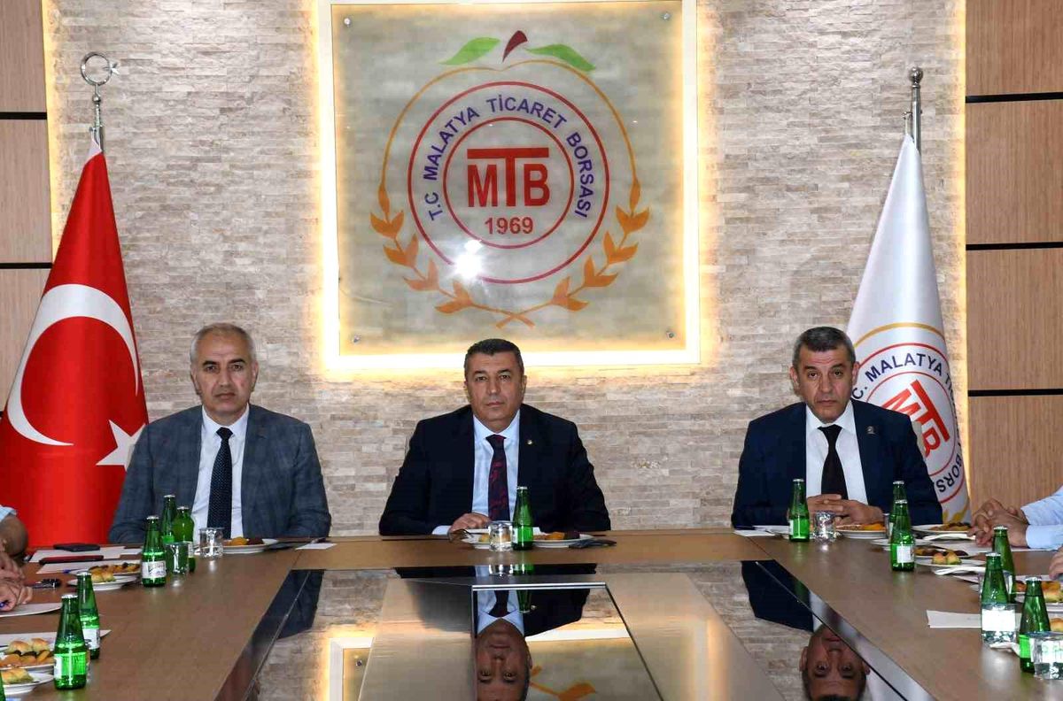 Malatya\'da Kırmızı Et ve Hayvan Yetiştiriciliği Çalıştayı Düzenlendi