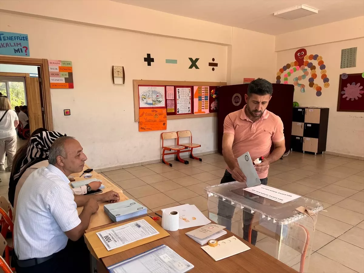 Tunceli\'nin Akpazar beldesinde seçimler yeniden yapıldı