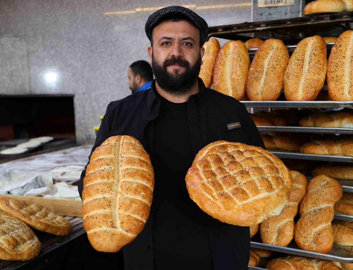 Adana\'da 210 gram somun ve pide ekmeğin fiyatı 10 lira oldu