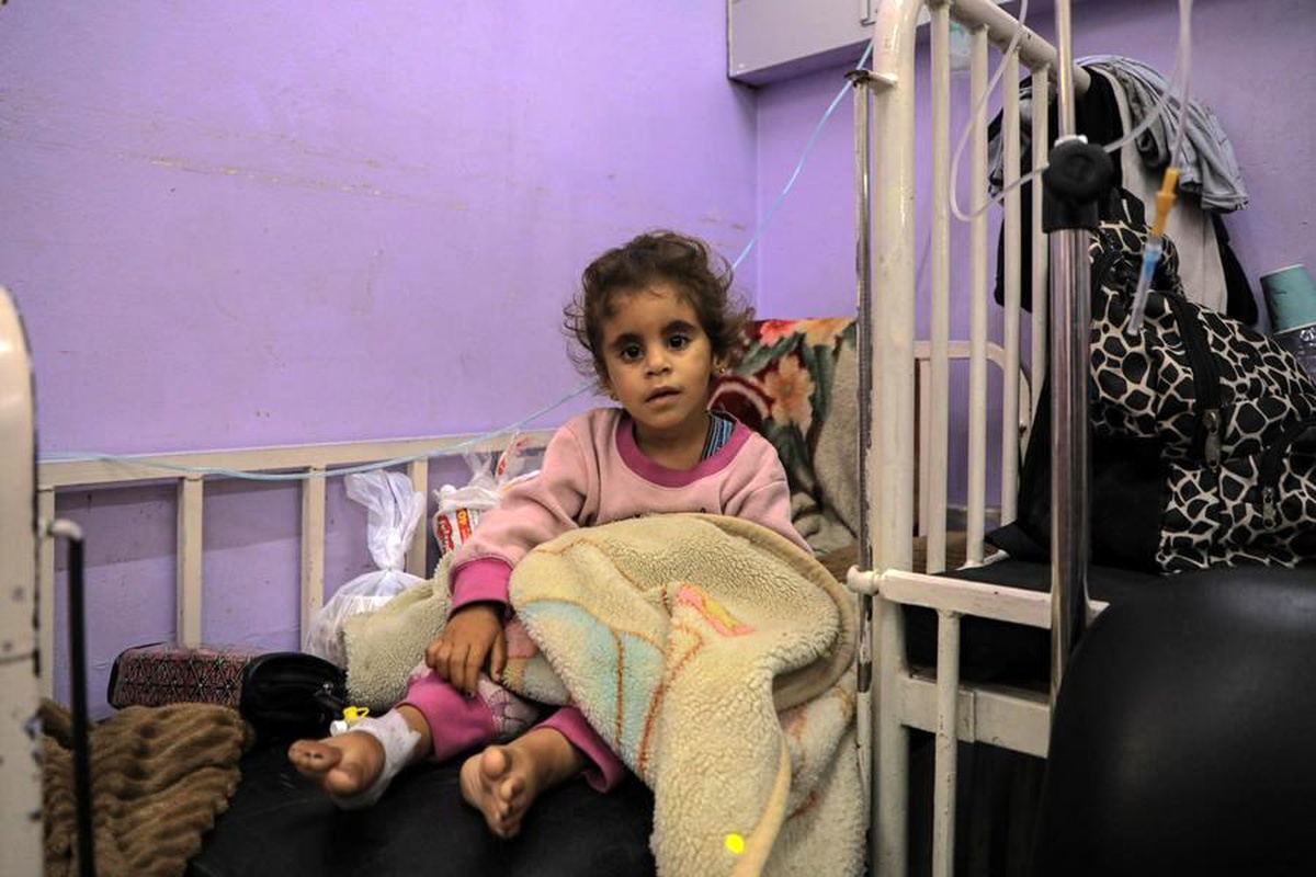 Gazze\'de İsrail saldırıları nedeniyle çocuklar yetersiz beslenme semptomları gösteriyor