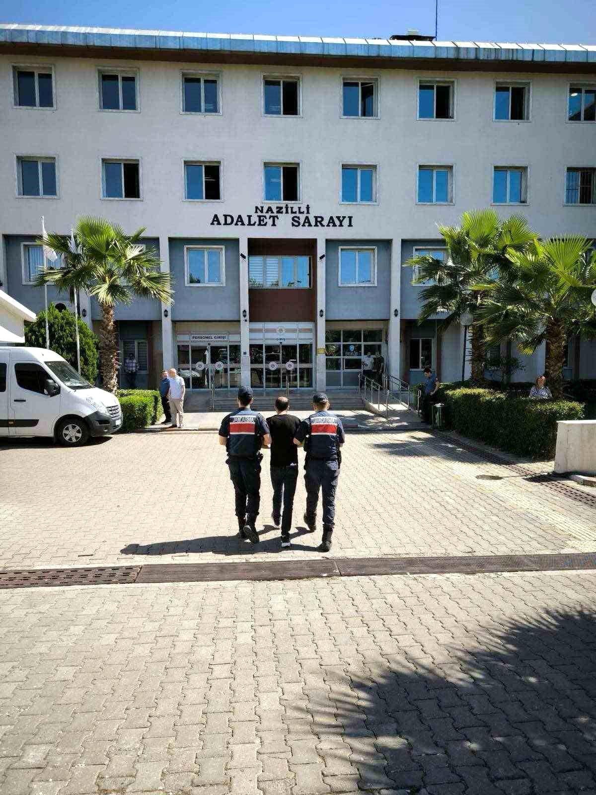 Aydın\'da 14 ayrı suçtan aranan şüpheli Nazilli\'de yakalandı