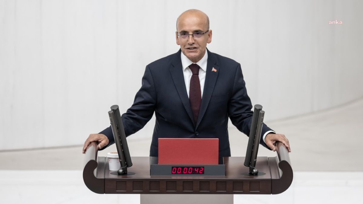 Dış Ticaret Dengesi İyileşiyor