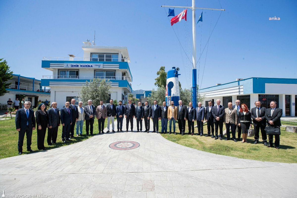 İzmir Büyükşehir Belediye Başkanı Dr. Cemil Tugay, Şirketlerin Yeni Dönem Faaliyetlerini Değerlendirdi
