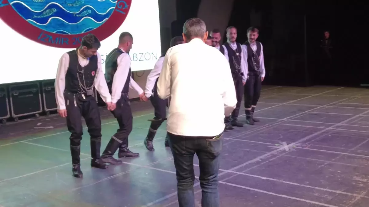 Bornova Halk Dansları Festivali Coşkuyla Son Buldu