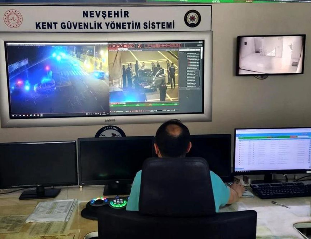Nevşehir\'de Çalıntı Araç KGYS\'ye Yakalandı