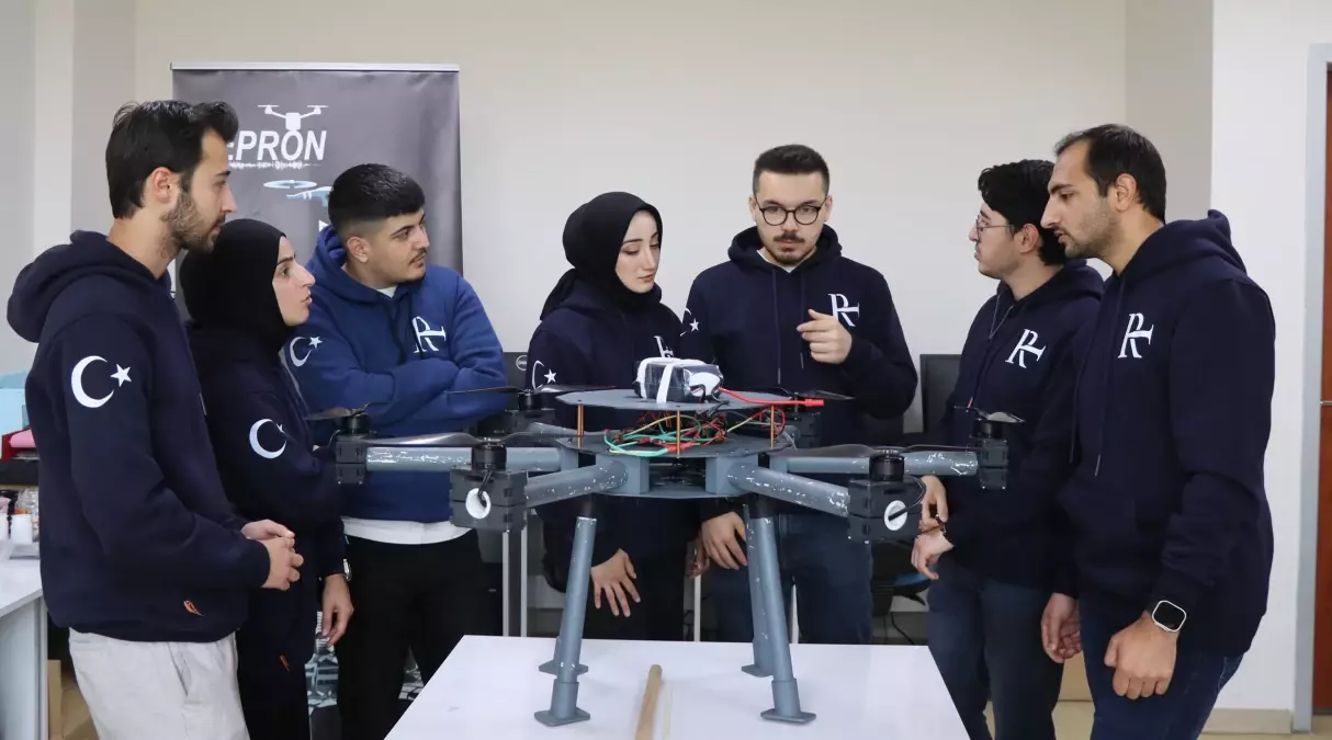 Atatürk Üniversitesi Öğrencileri, Dron Projesiyle TEKNOFEST Yarışmasında Yarı Finale Yükseldi