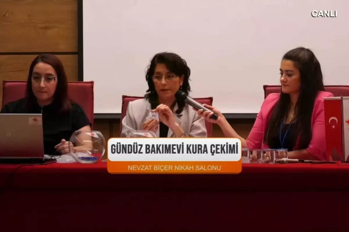 Efeler Belediyesi Gündüz Bakımevleri\'nde Yeni Dönem Kayıtları Noter Huzurunda Gerçekleşti