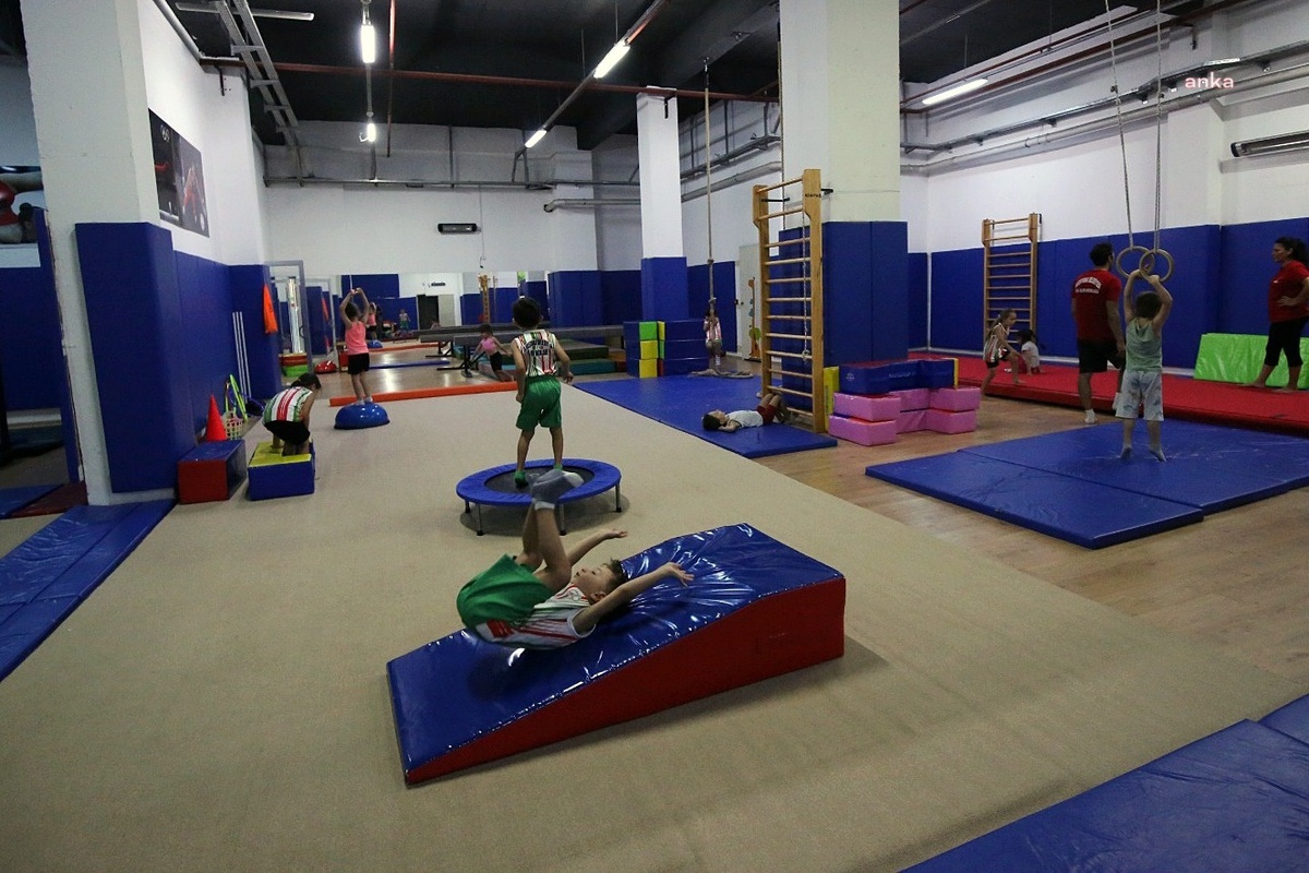 Karşıyaka Belediyesi Yaz Spor Okulları Kayıtları Başladı