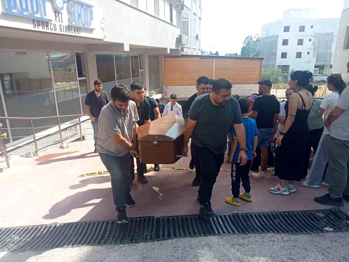 İzmir\'de Kayıp Çocuğun Cansız Bedeni Bulundu