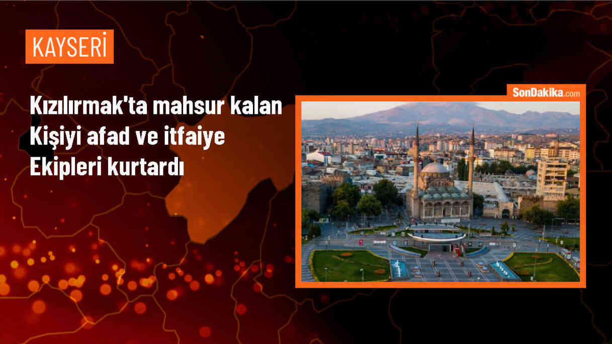 Sivas\'ta Nehirde Mahsur Kalan Kişi Kurtarıldı