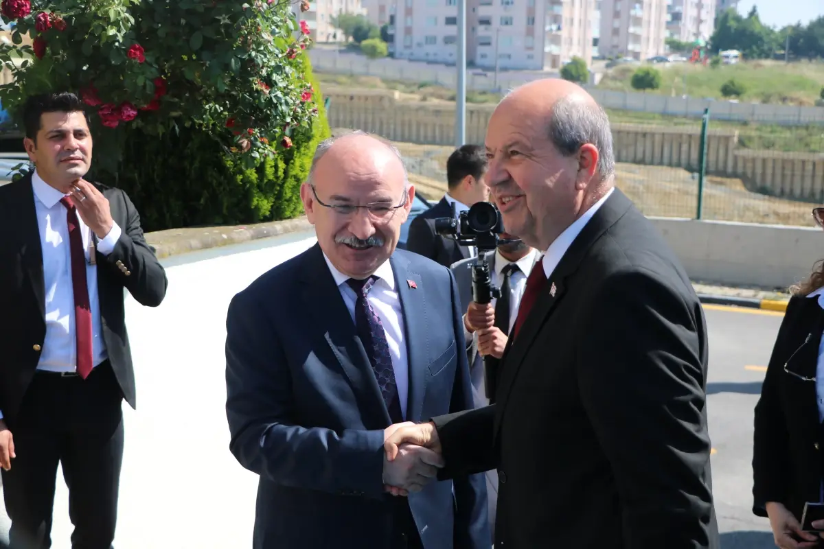 KKTC Cumhurbaşkanı Ersin Tatar: Kıbrıs, Doğu Akdeniz\'e Hükmetmemizin ve Milli Şuurun Yaşatılması Bakımından Çok Önemlidir