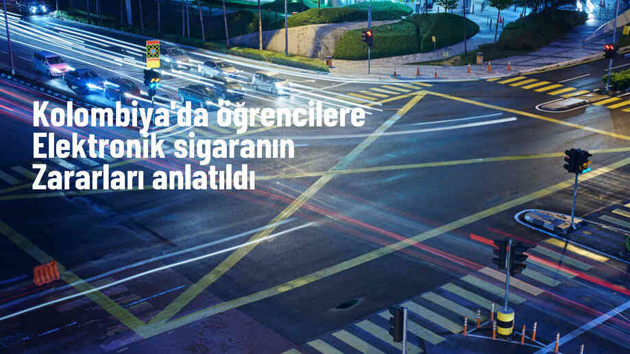 Kolombiya\'da Lise Öğrencilerine Elektronik Sigaranın Zararları Anlatıldı