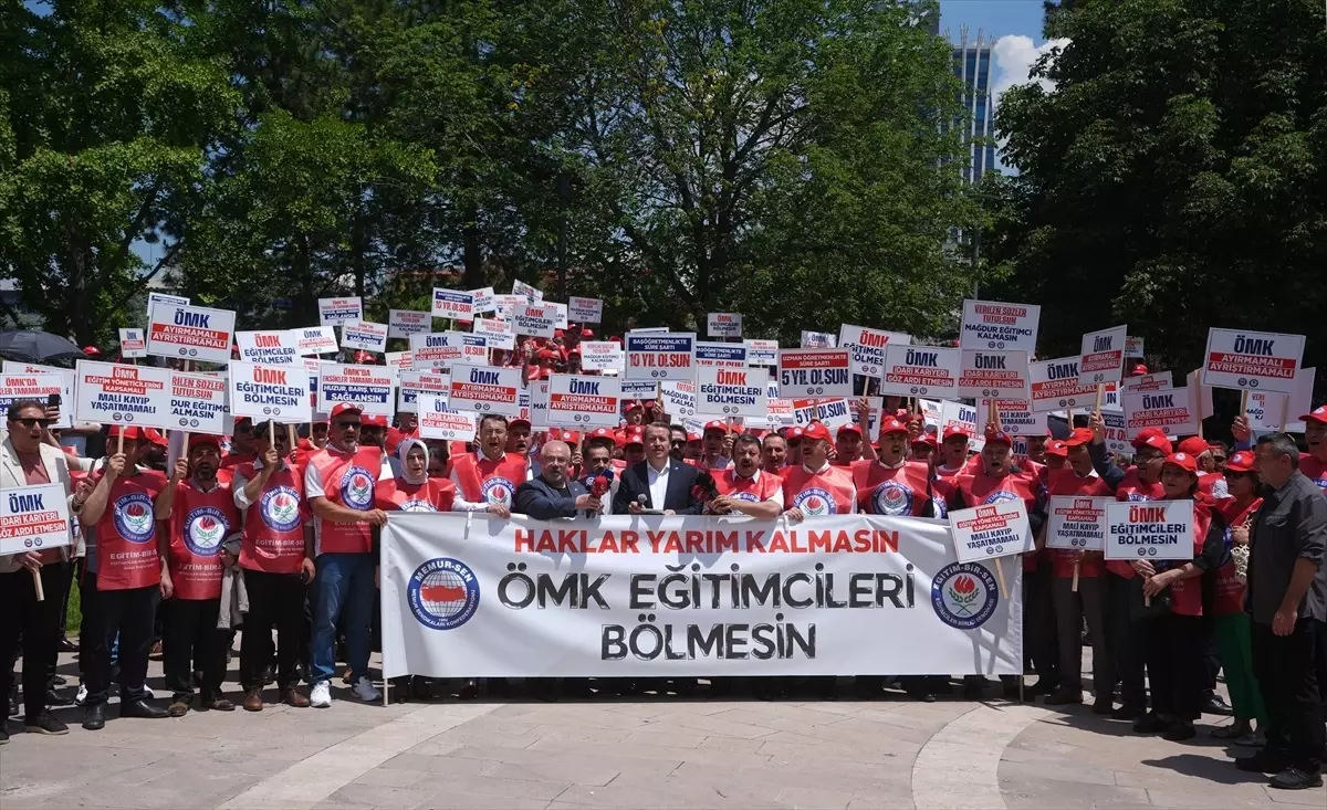 Memur-Sen ve Eğitim-Bir-Sen Genel Başkanı Ali Yalçın, Öğretmenlik Meslek Kanunu\'nda yapılacak değişiklikleri eleştirdi