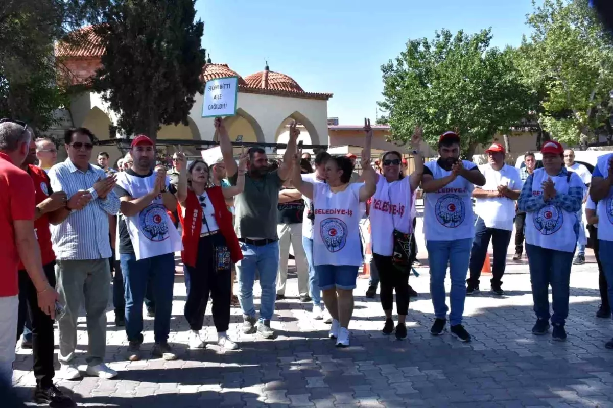 Menemen Belediyesinde İşten Çıkarılan İşçilere Tepki