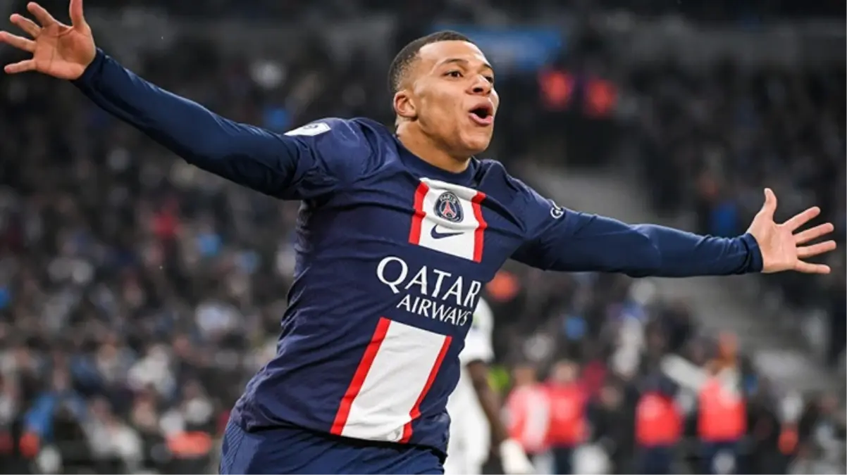 Real Madrid, PSG\'den ayrılan Kylian Mbappe\'yi kadrosuna kattı