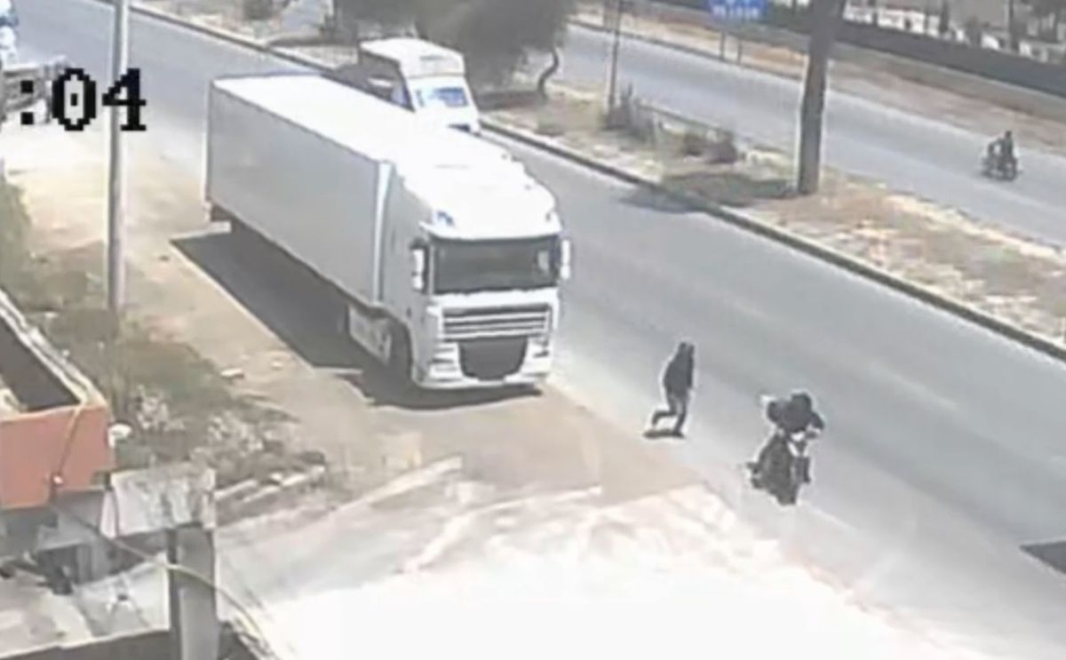 Motosikletli Hırsızlar TIR Şoförlerini Soyarken Yakalandı