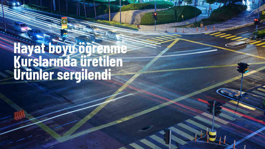 Sındırgı Halk Eğitimi Merkezi Kursiyerlerinin Ürünleri Sergilendi