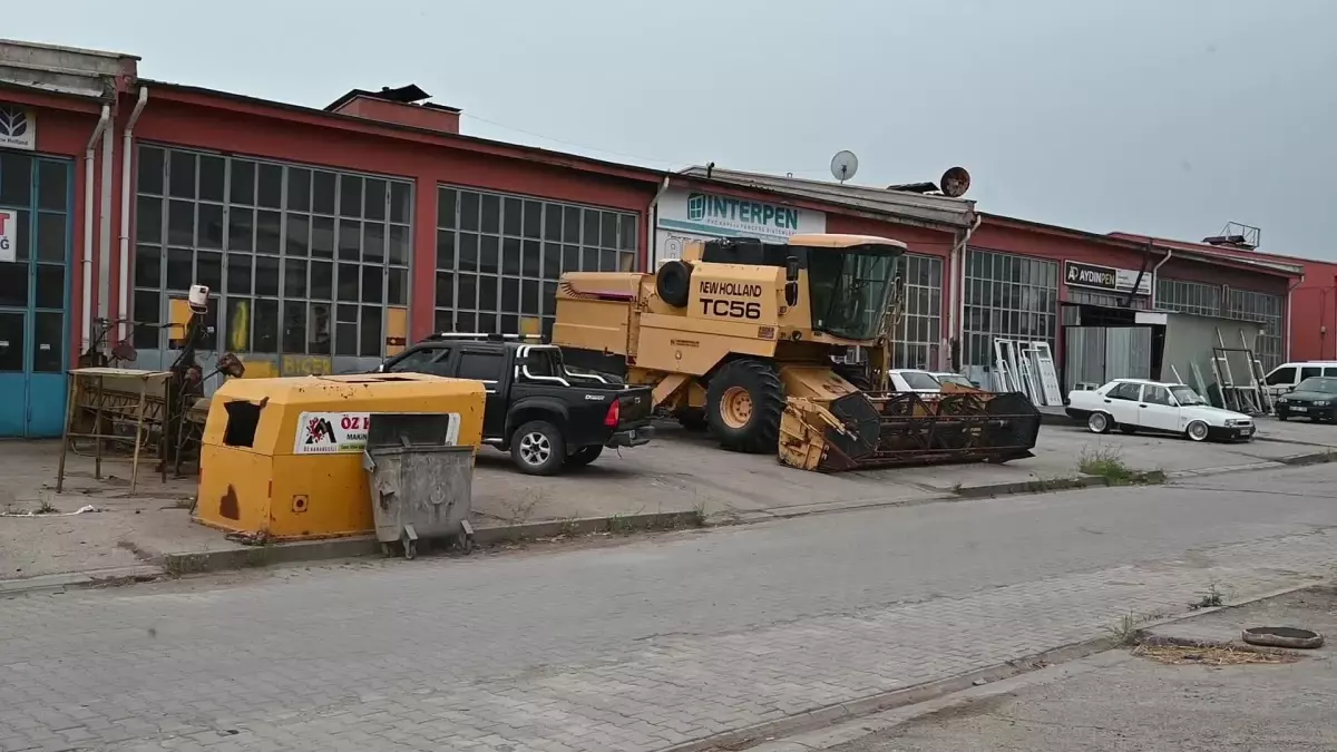 Yozgat\'ta Hububat Hasadı Öncesi Çiftçiler ve Biçerdöverciler Zor Günler Yaşıyor