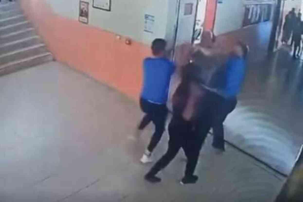 Çorum'da okul basan yabancı uyruklu veli, okul müdürünü zincirle darbetti