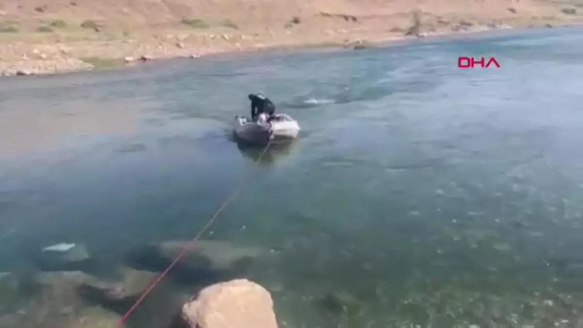 Dicle Nehri\'nde mahsur kalan 4 kişi AFAD tarafından kurtarıldı