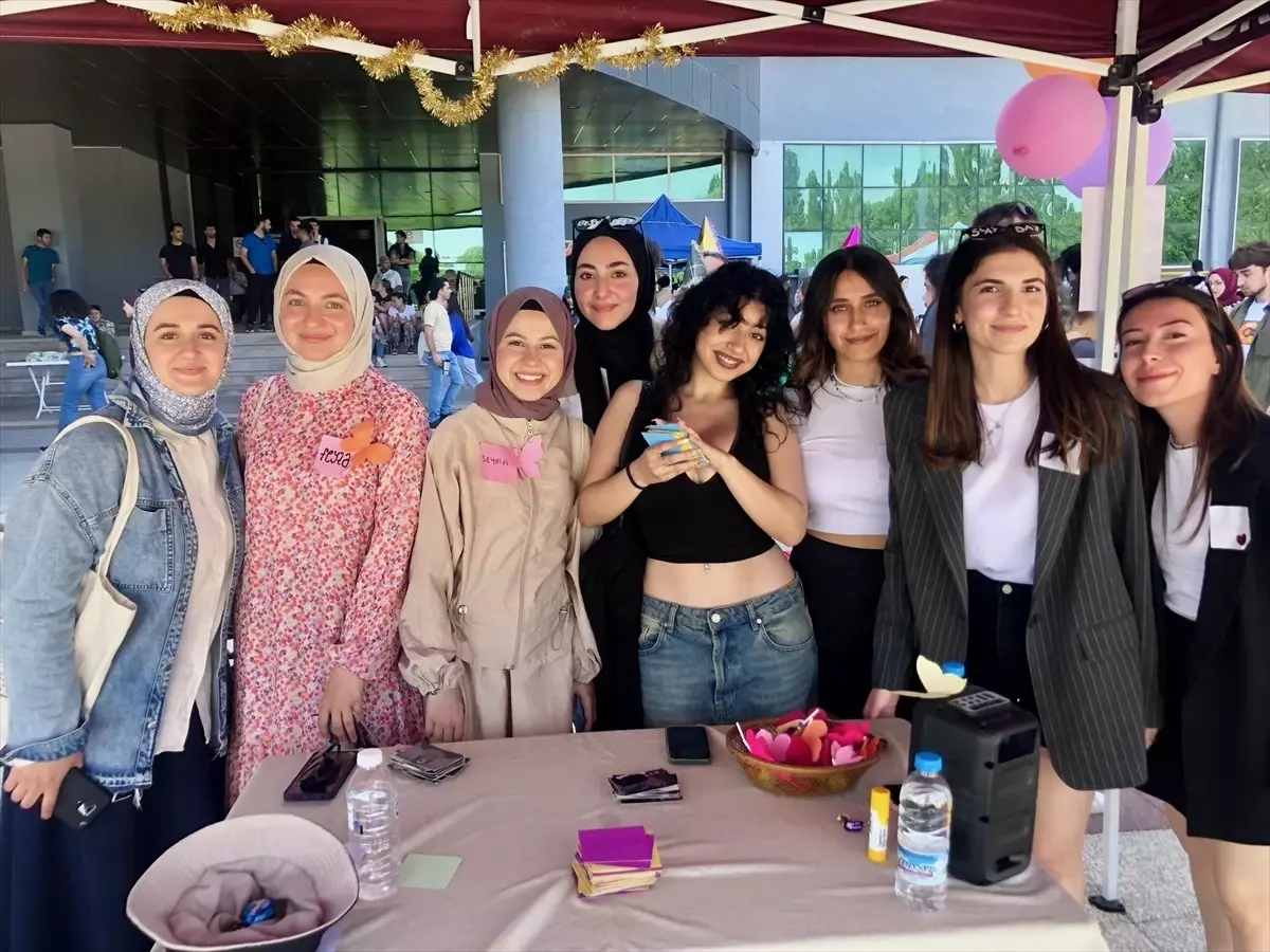 Eskişehir Osmangazi Üniversitesi\'nde ELT Fest Etkinliği Düzenlendi