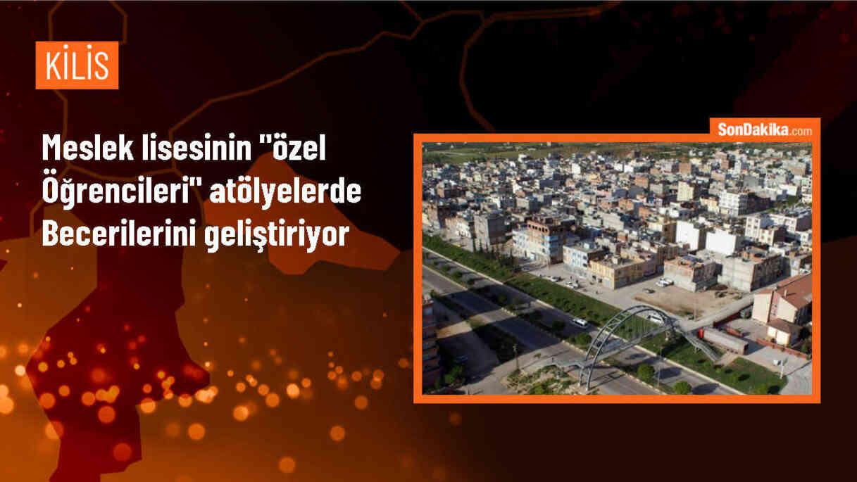 Hakkari\'de özel gereksinimli öğrenciler mobilya ve metal atölyelerinde çalışıyor