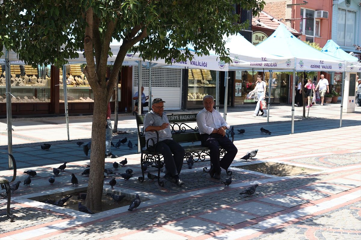 Edirne, Kırklareli ve Tekirdağ\'da Sıcak Hava Hayatı Olumsuz Etkiledi