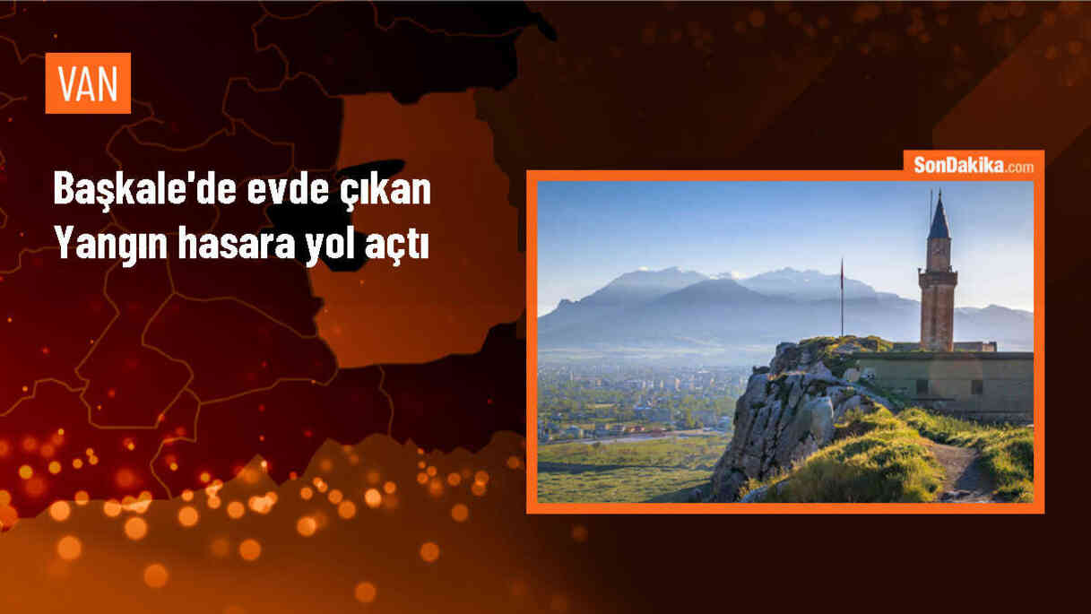 Van\'ın Başkale ilçesinde ev yangını