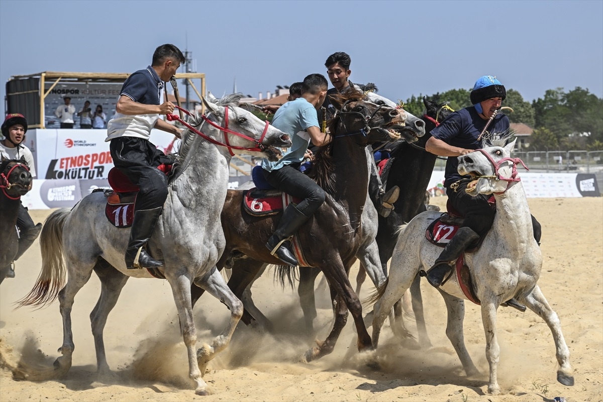 Etnospor Kültür Festivali\'nde İsrail saldırılarında hayatını kaybeden binlerce Gazzeli çocuk anıldı