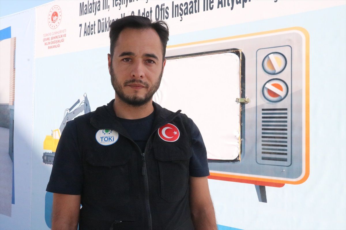 Malatya\'da depremzedelerin inşaat çalışmalarını izleyebilecekleri \'Şantiye İzleme Noktası\' oluşturuldu
