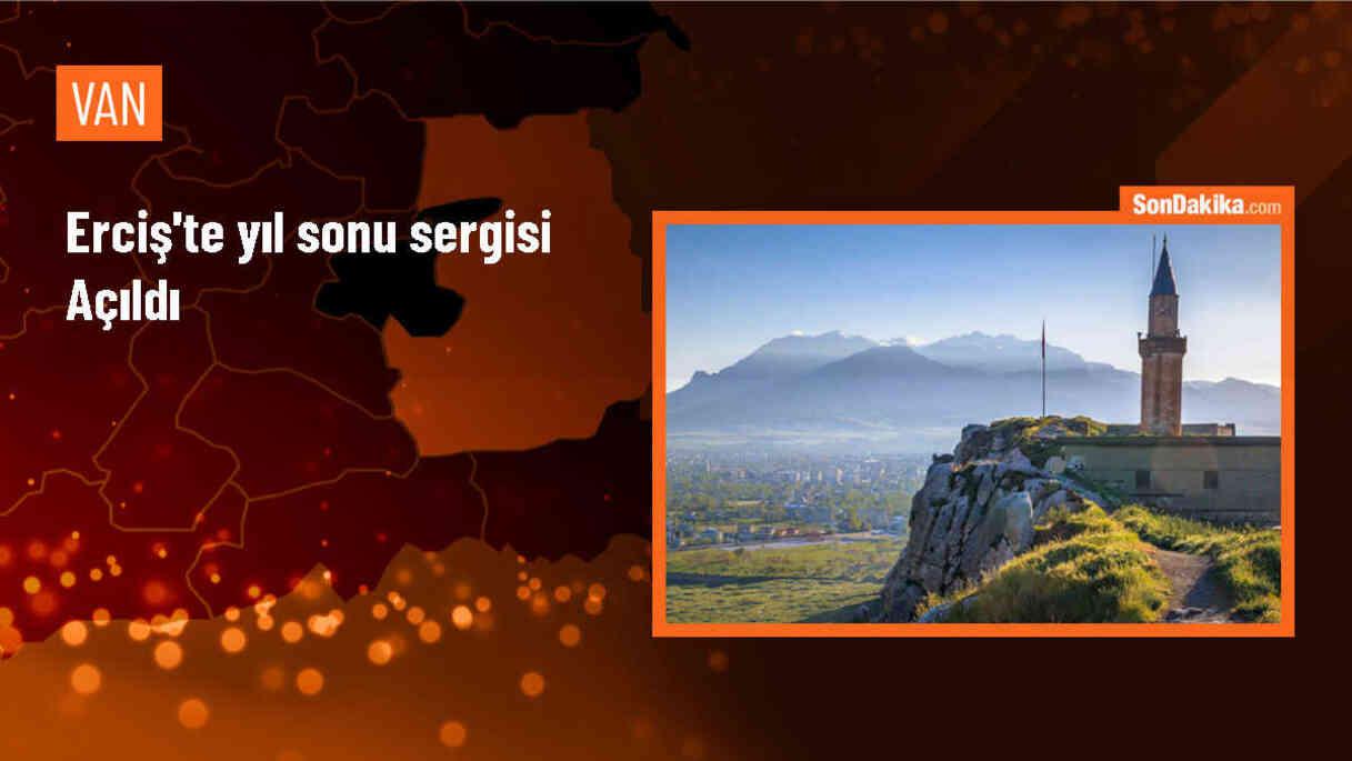 Van\'ın Erciş ilçesinde Hayat Boyu Öğrenme Haftası etkinlikleri kapsamında yıl sonu sergisi açıldı