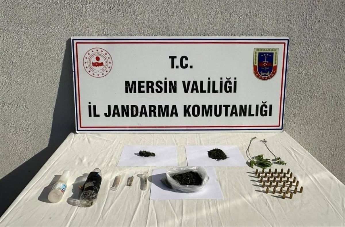 Mersin\'de Uyuşturucu Operasyonunda 10 Şüpheliden 5\'i Tutuklandı