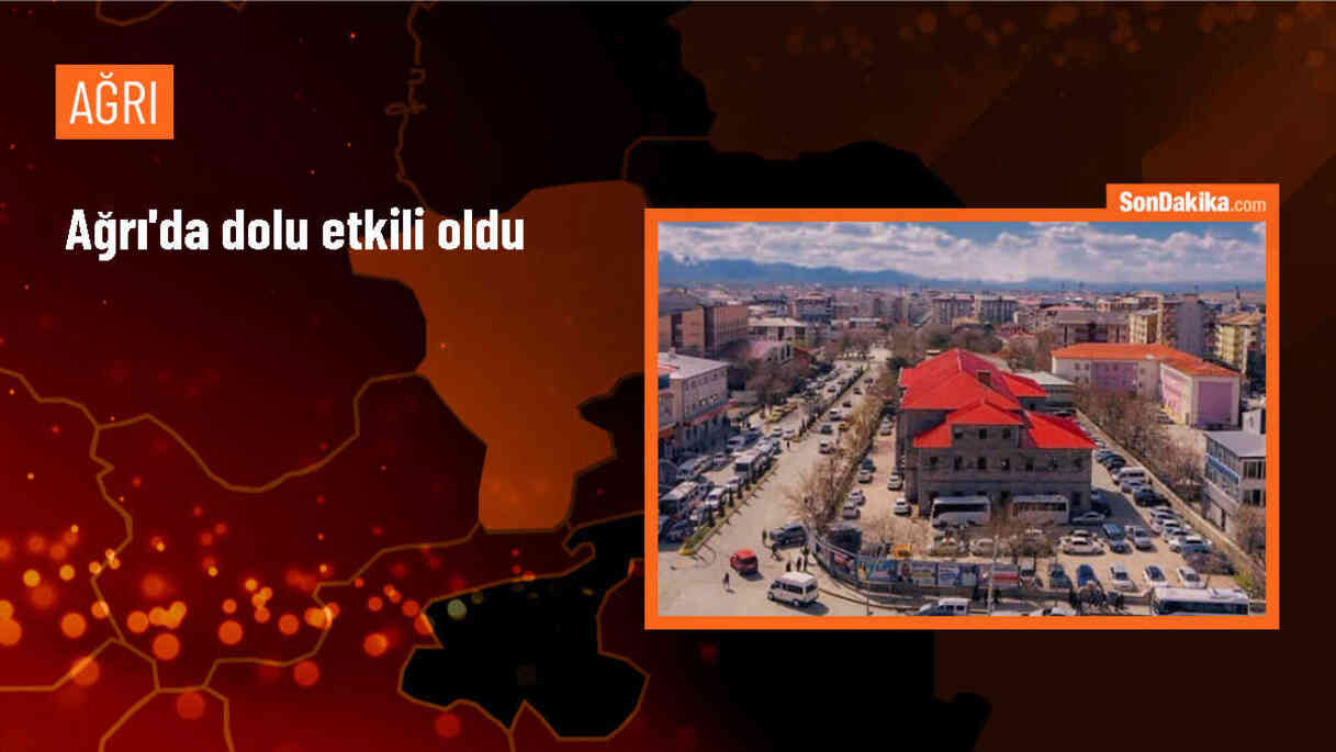 Ağrı\'nın Patnos ilçesinde dolu yağışı