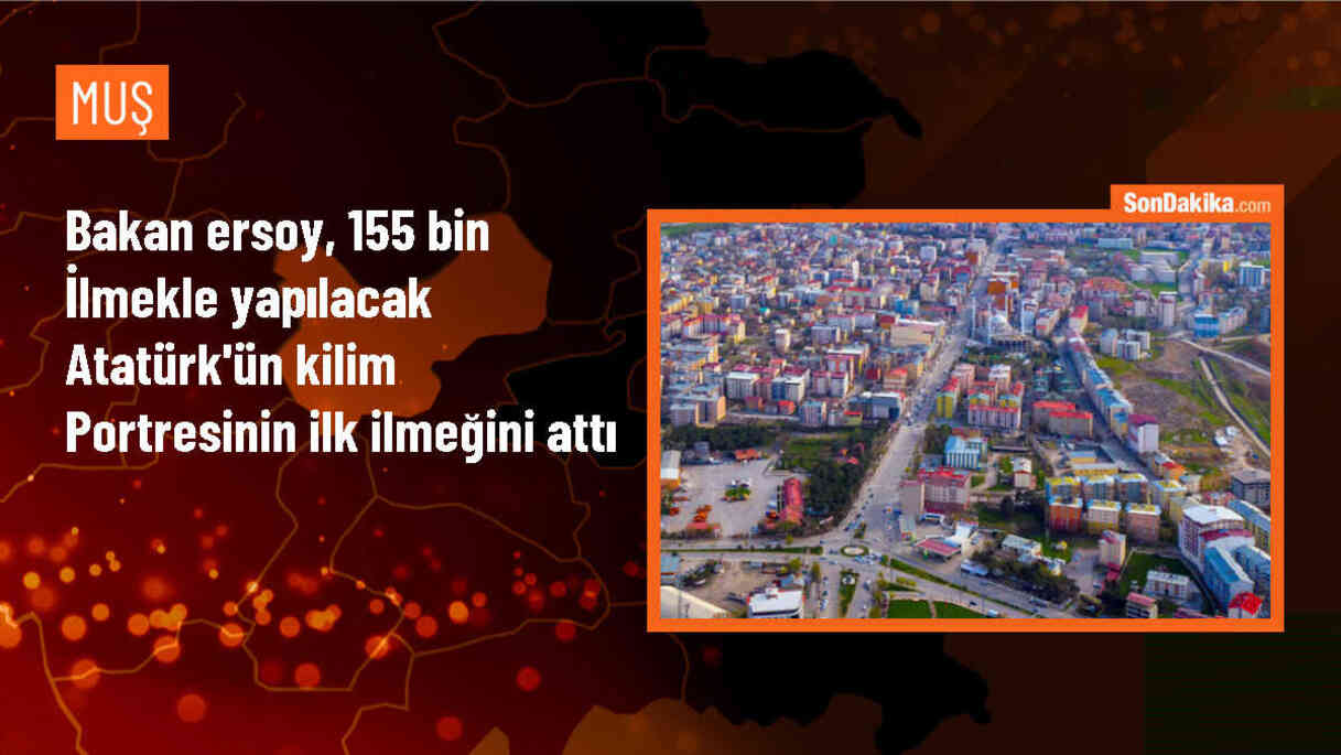 Kültür ve Turizm Bakanı Mehmet Nuri Ersoy, Samsun Kültür Yolu Festivali\'nde Atatürk\'ün kilim ve mozaik portrelerinin ilk ilmek ve taşını yerleştirdi