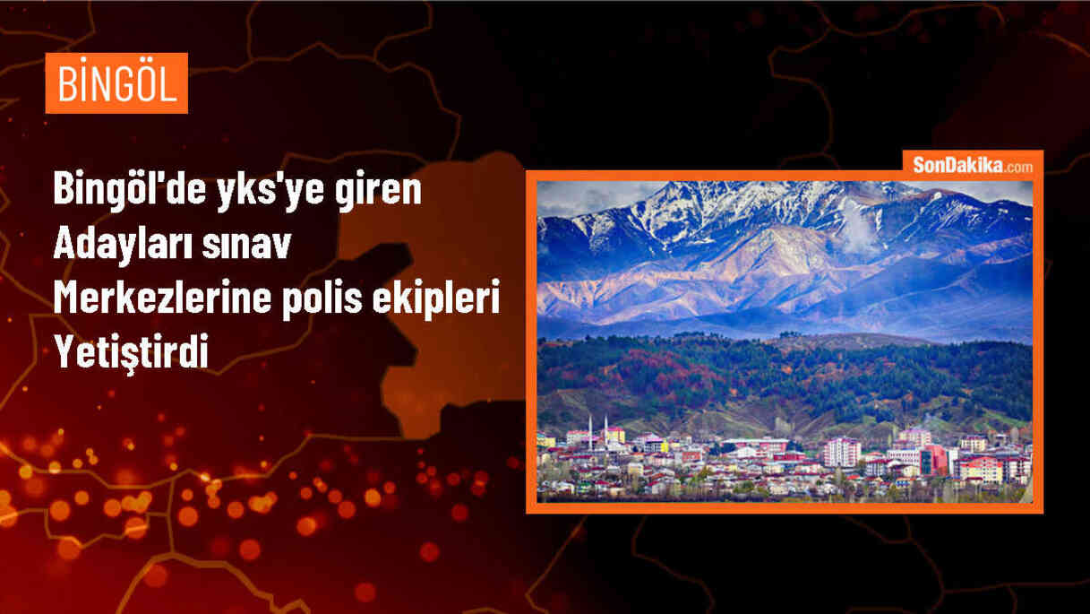 Bingöl\'de Polislerden YKS Öğrencilerine Yardım