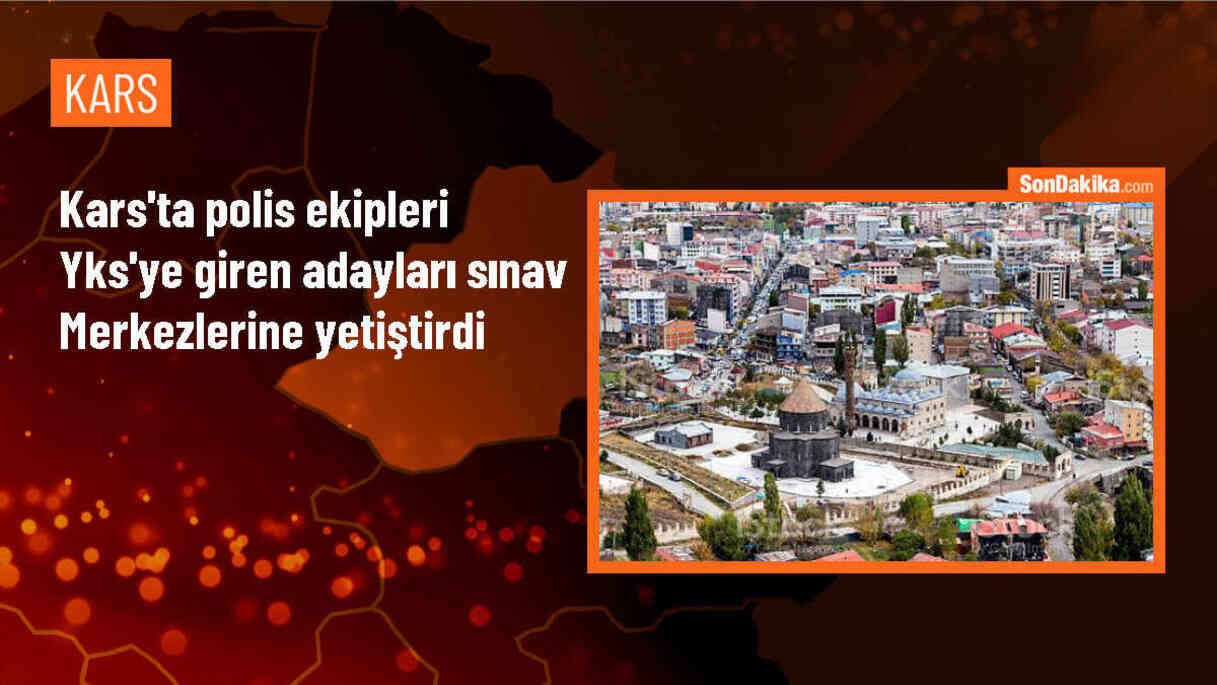 Kars\'ta Polis, YKS Sınavına Geç Kalmak Üzere Olan 3 Kişiyi Yetiştirdi