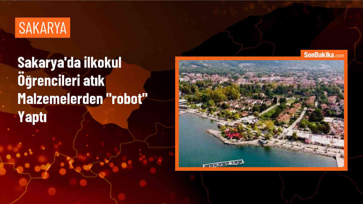 Sakarya\'da İlkokul Öğrencileri Atık Malzemeleri Robotlara Dönüştürdü